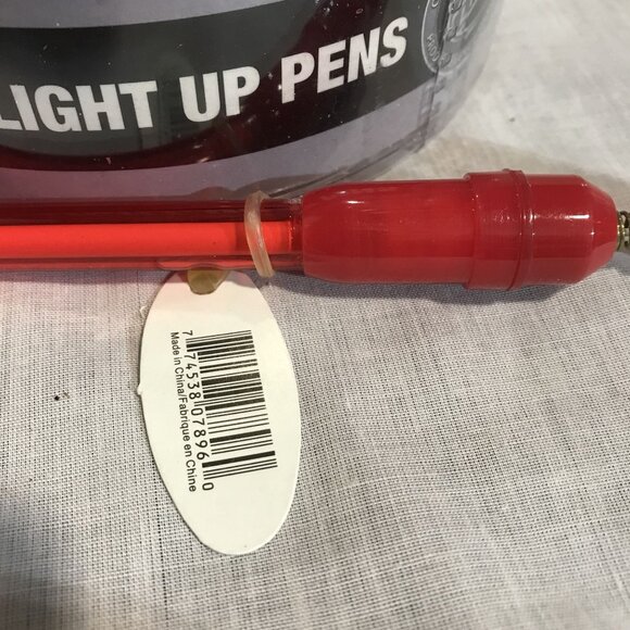 Calgary Flames Pens NHL Light Up Official Licensed Red LED 40 or More Blue Ink - Picture 4 of 9